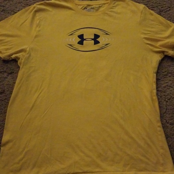 Under Armour Other - Under armour football tshirt Under Armour Other - Under armour football tshirt